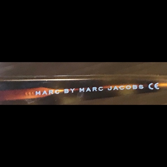 MARC JACOBS AVIATOR SUNGLASSES - Picture 4 of 4